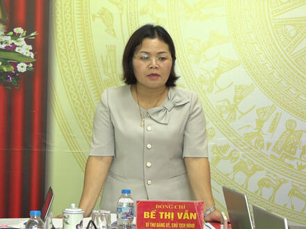 Kinh tế - Chính trị