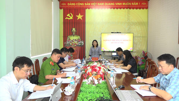 BAN THƯỜNG VỤ ĐẢNG ỦY XÃ HỘI HOAN TỔ CHỨC KỲ HỌP CHUYÊN ĐỀ