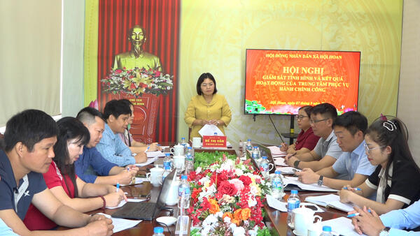 HĐND XÃ HỘI HOAN GIÁM SÁT HOẠT ĐỘNG CỦA TRUNG TÂM PHỤC VỤ HÀNH CHÍNH CÔNG